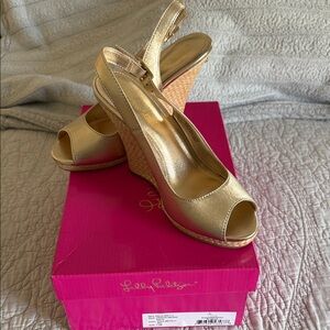 EUC Lilly Pulitzer Metallic Gold Wedge Heels